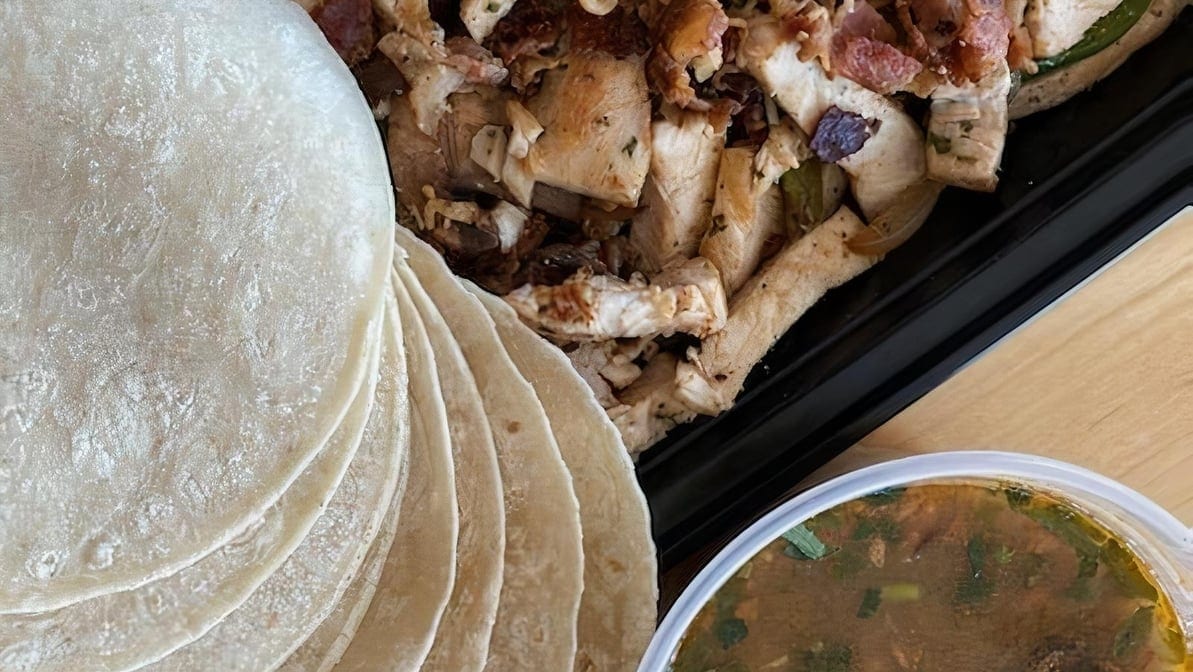 Chicken fajita.