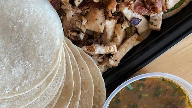 Chicken fajita.